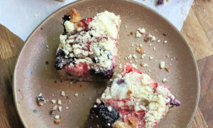 Summer Berry Bars With Lemon Glaze Are Easier Than Pie