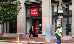 Wells Fargo Follows JPMorgan in Cutting Ties With Shareholder Proxy Advisers
