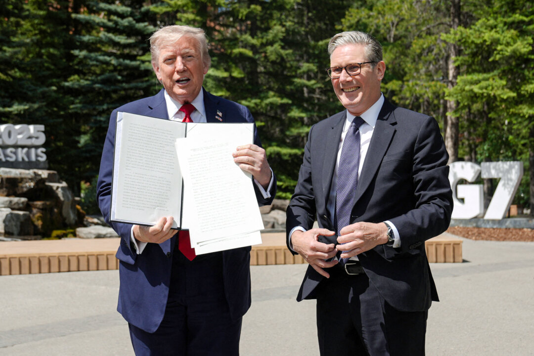 NextImg:Trump Secures Key Trade Agreements Ahead of Aug. 1—Here’s What to Know