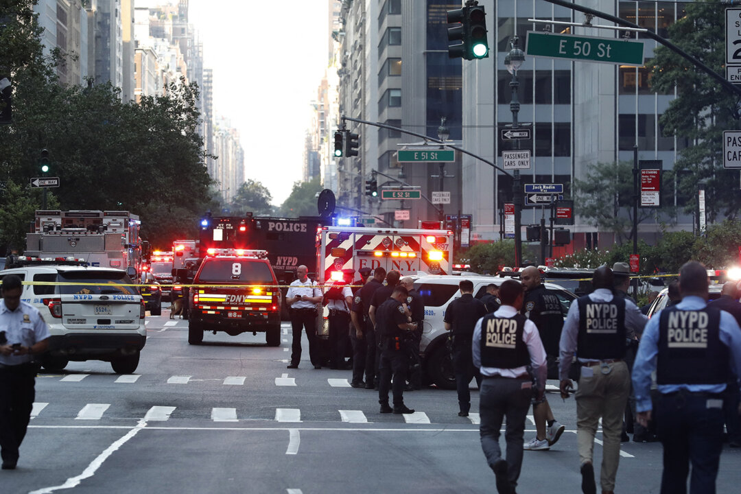 New York Shooter Left Note Blaming NFL for Brain Injury, NYC Mayor Says