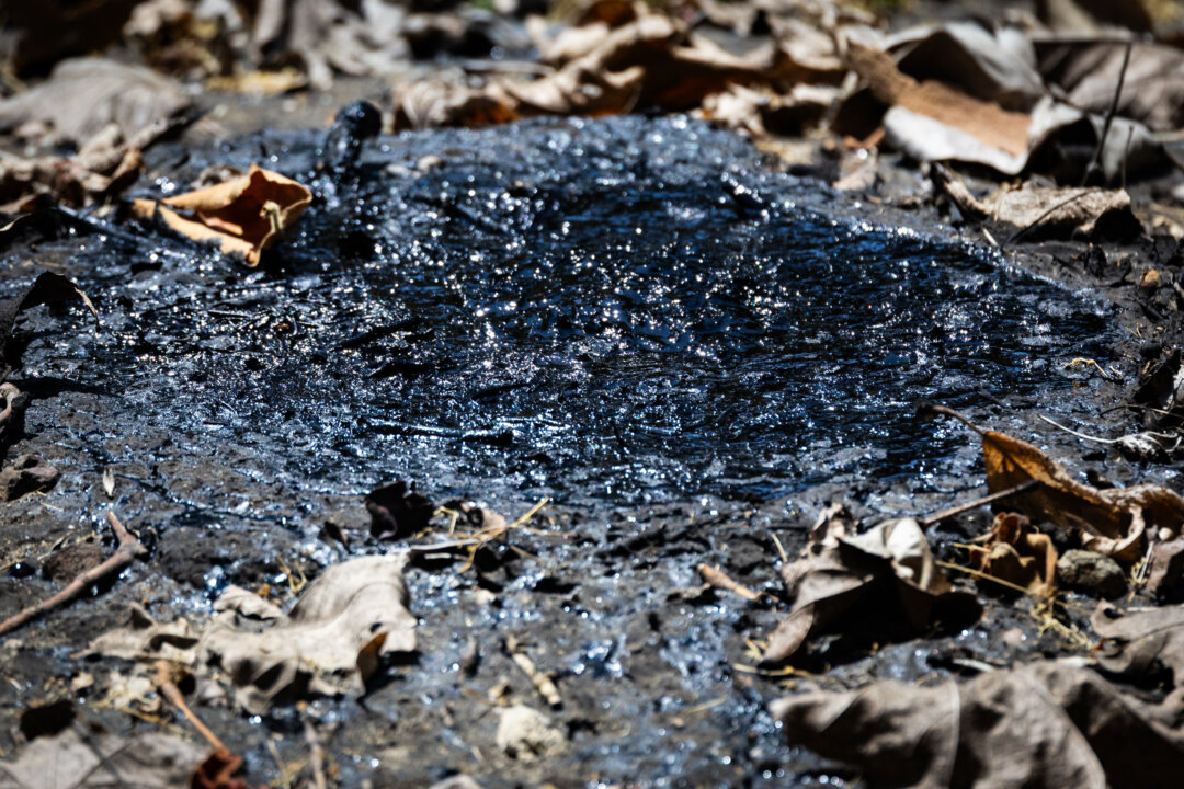 Air-Quality Regulators Fault 3 Companies for Violations Over East Los Angeles Oil Spill