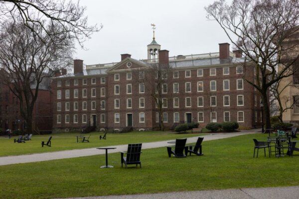 Brown University Makes Deal to Restore Federal Funding; US Announces Multiple Trade Deals | NTD Good Morning (July 31)