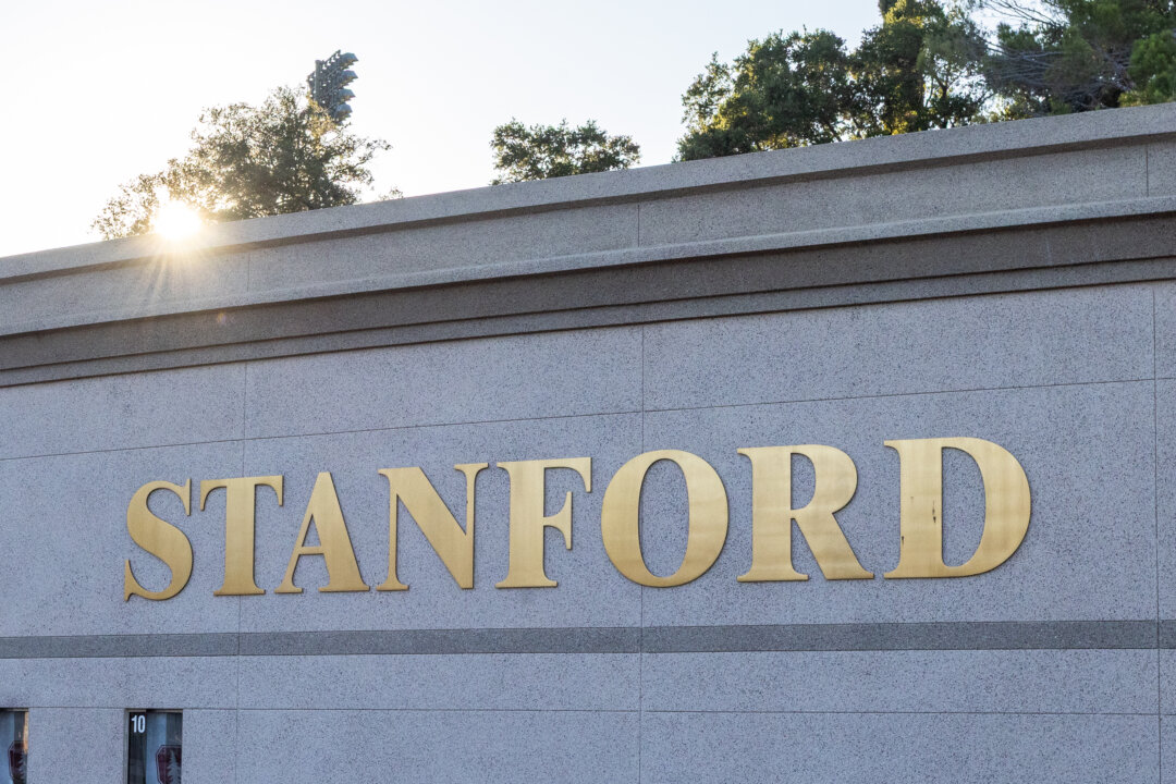REPLAY: Stanford University Holds Press Conference After Nobel Prize Announcement