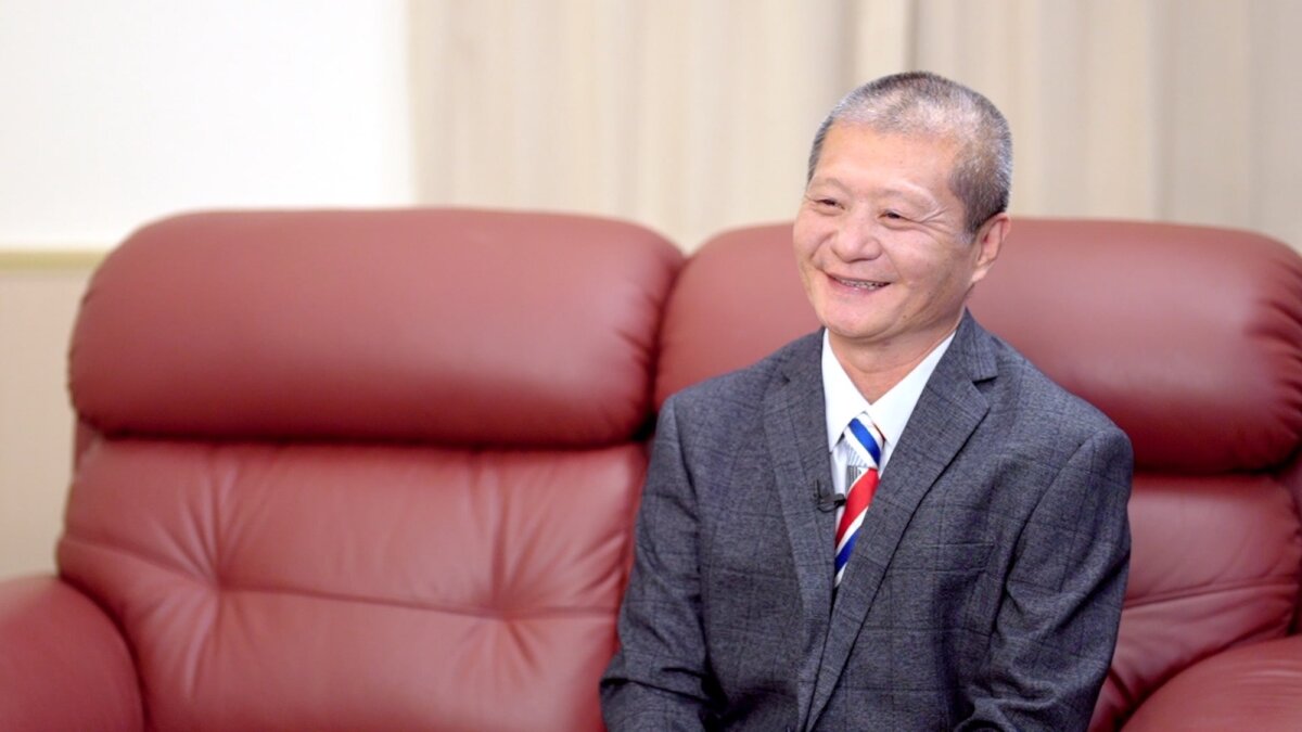 Lee Yunchin appears on “The Stories of Life,” a podcast show on the Chinese edition of The Epoch Times’ sister media NTD. (NTD)