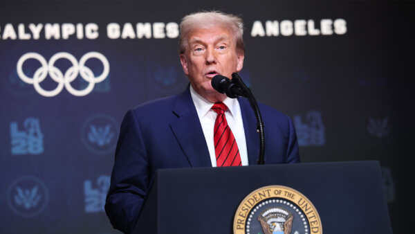 Trump Targets Politicized Debanking in New Executive Order