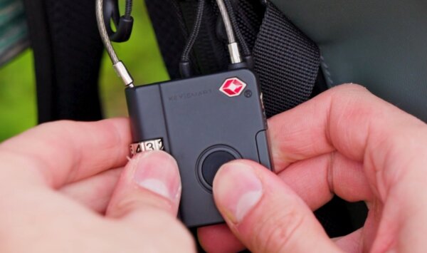 SmartLock is first-ever TSA-approved combo lock with built-in Apple tracking