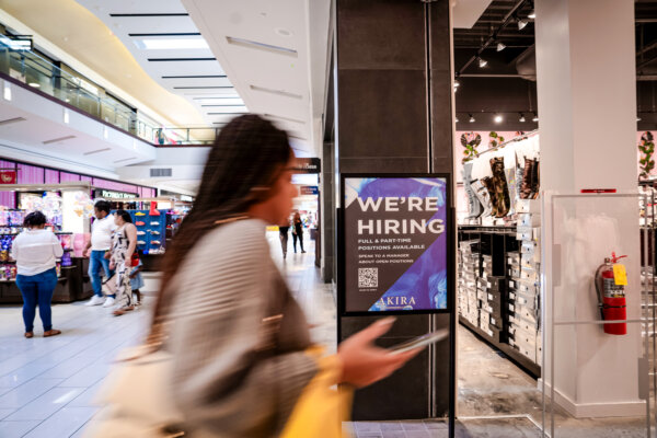 US Private Payrolls Rise by 109,000 in April, Beating Estimates