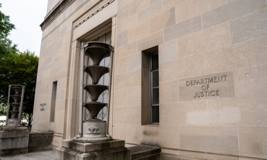Chinese National Indicted on Federal Charge in Gift Card Fraud Case