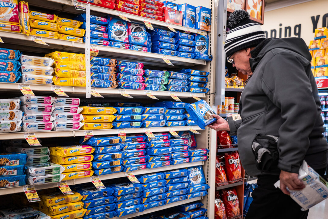 A man shops at a grocery store, in this undated file photograph. (Scott Olson/Getty Images)