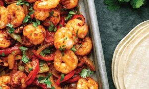 Sheet-Pan Shrimp Fajitas 