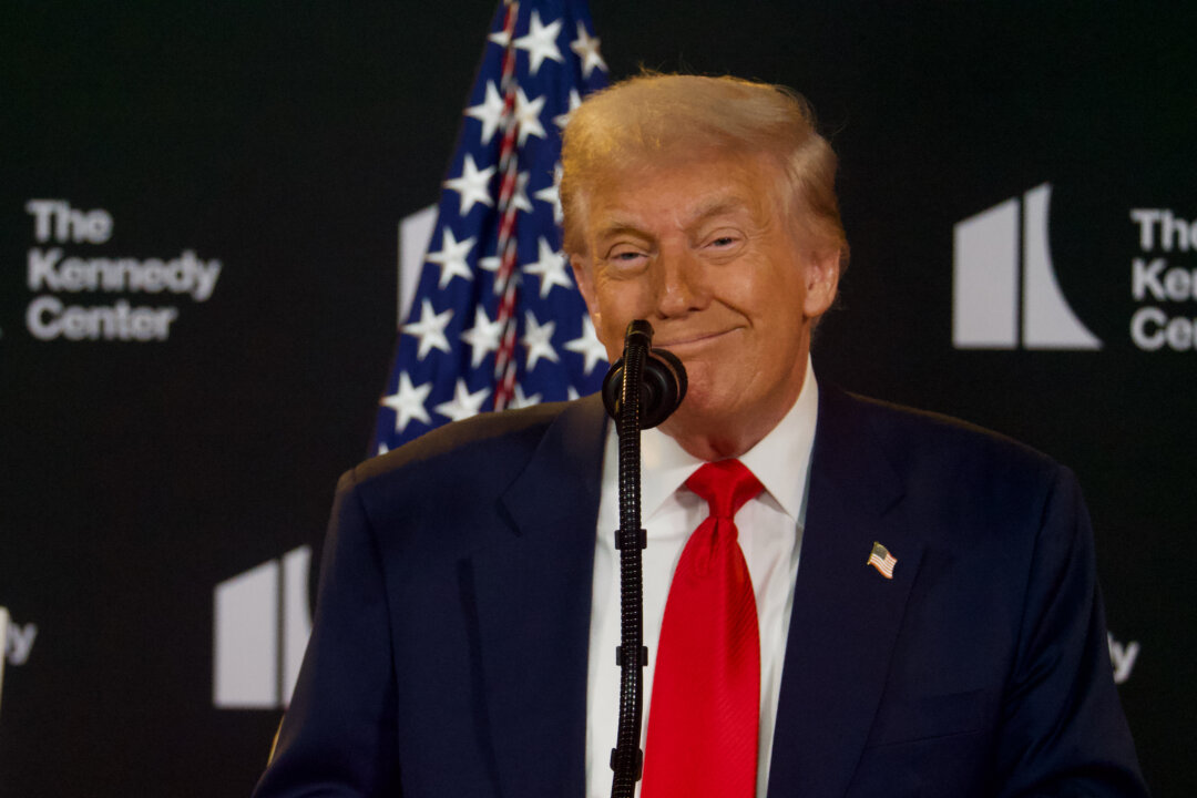 Trump Names Kennedy Center Honorees, Says He’ll Host Awards Show