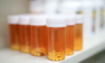 Trump Signs Order to Refill Strategic Reserves of Pharmaceutical Ingredients