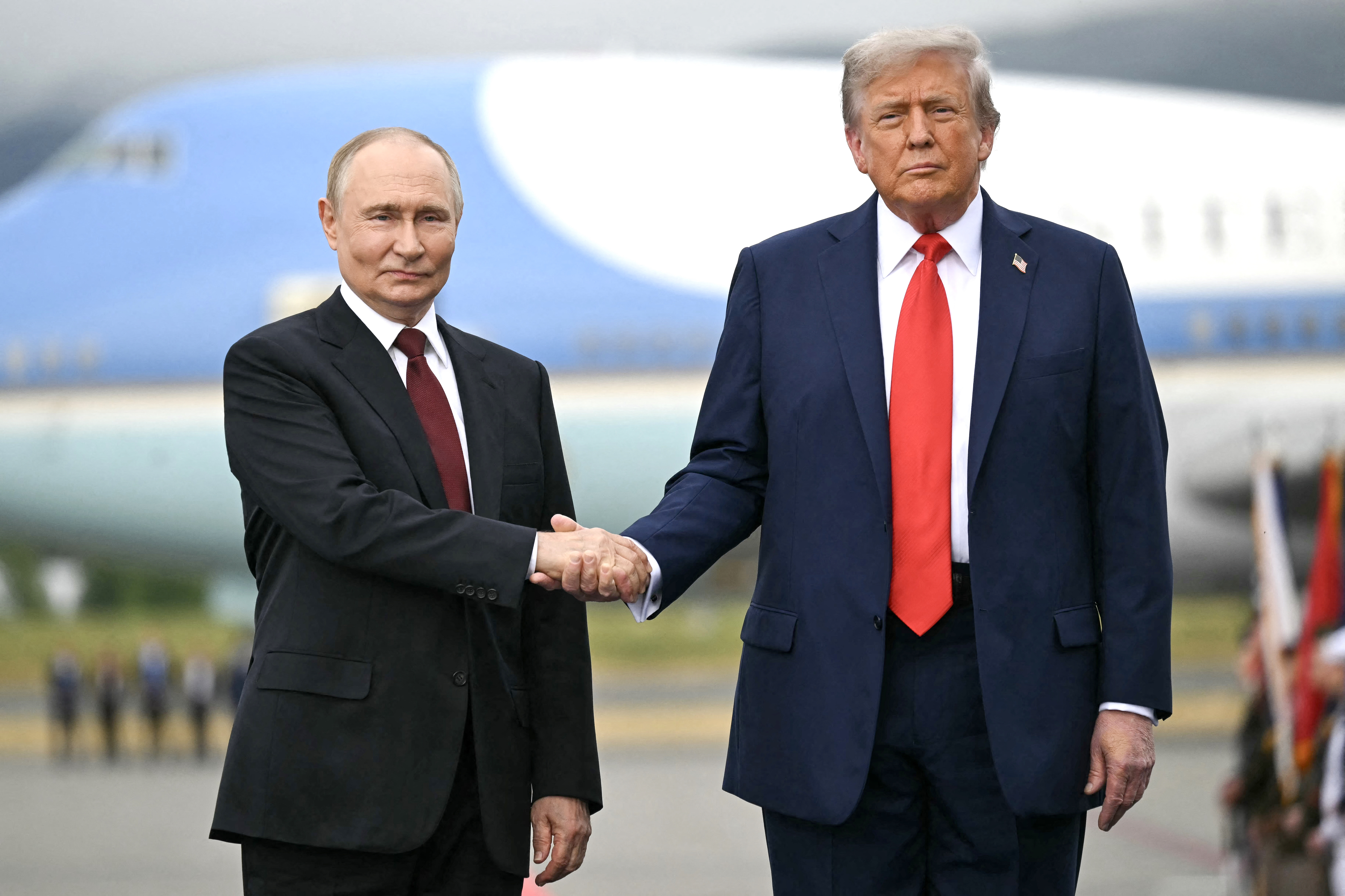 Lawmakers Split on Party Lines About Trump–Putin Summit