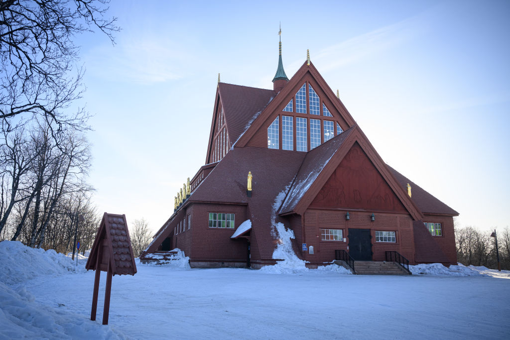 REPLAY: Relocation of Sweden’s Landmark Kiruna Church Begins