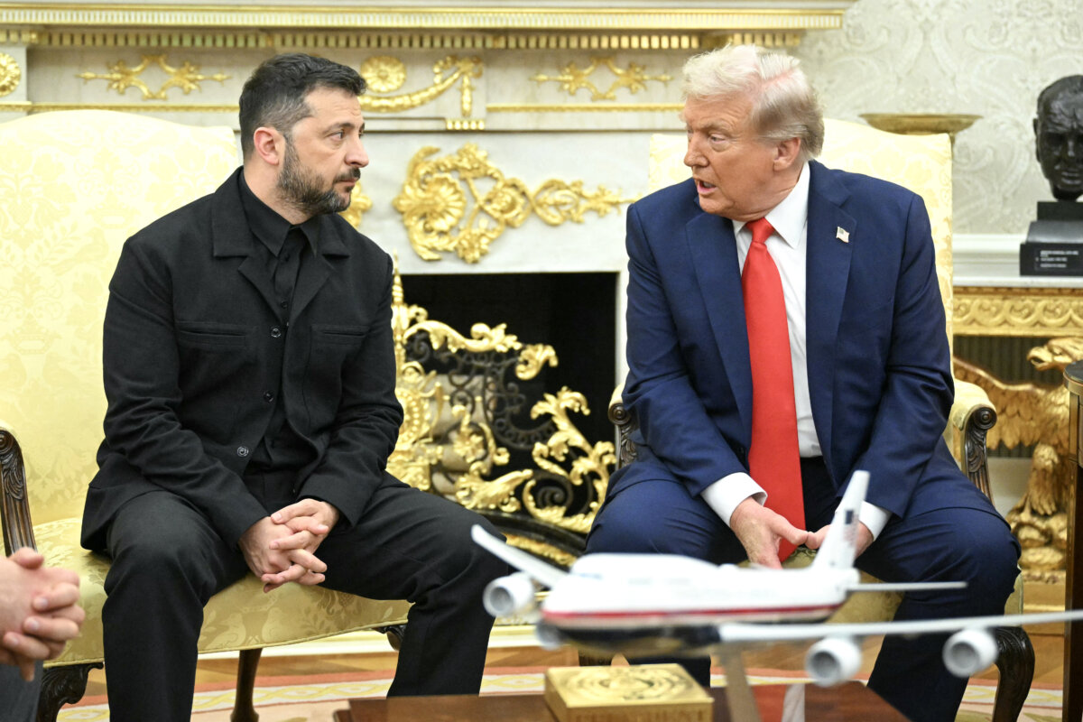 Ukrainian President Volodymyr Zelenskyy and U.S. President Donald Trump participate in a meeting in the Oval Office of the White House on Aug. 18, 2025. (Mandel Ngan/AFP via Getty Images)