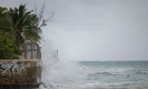 Hurricane Erin Continues to Approach East Coast; Texas Capitol Evacuated After Shooting Threat | NTD Good Morning (Aug. 20)