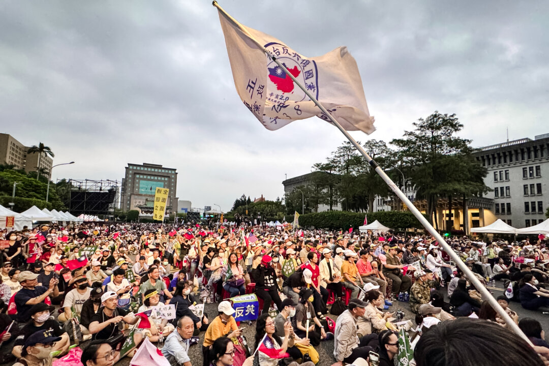 NextImg:Inside Taiwan’s Fight Against Beijing’s Silent Invasion