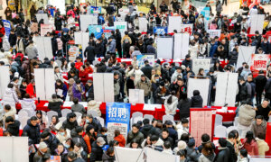 China’s Unemployment Rate Reaches 6-Month High but Overlooks Many: Analysts