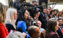 At Trump Cabinet Meeting, NTD Reporter Describes Being Mugged, Pistol-Whipped in DC