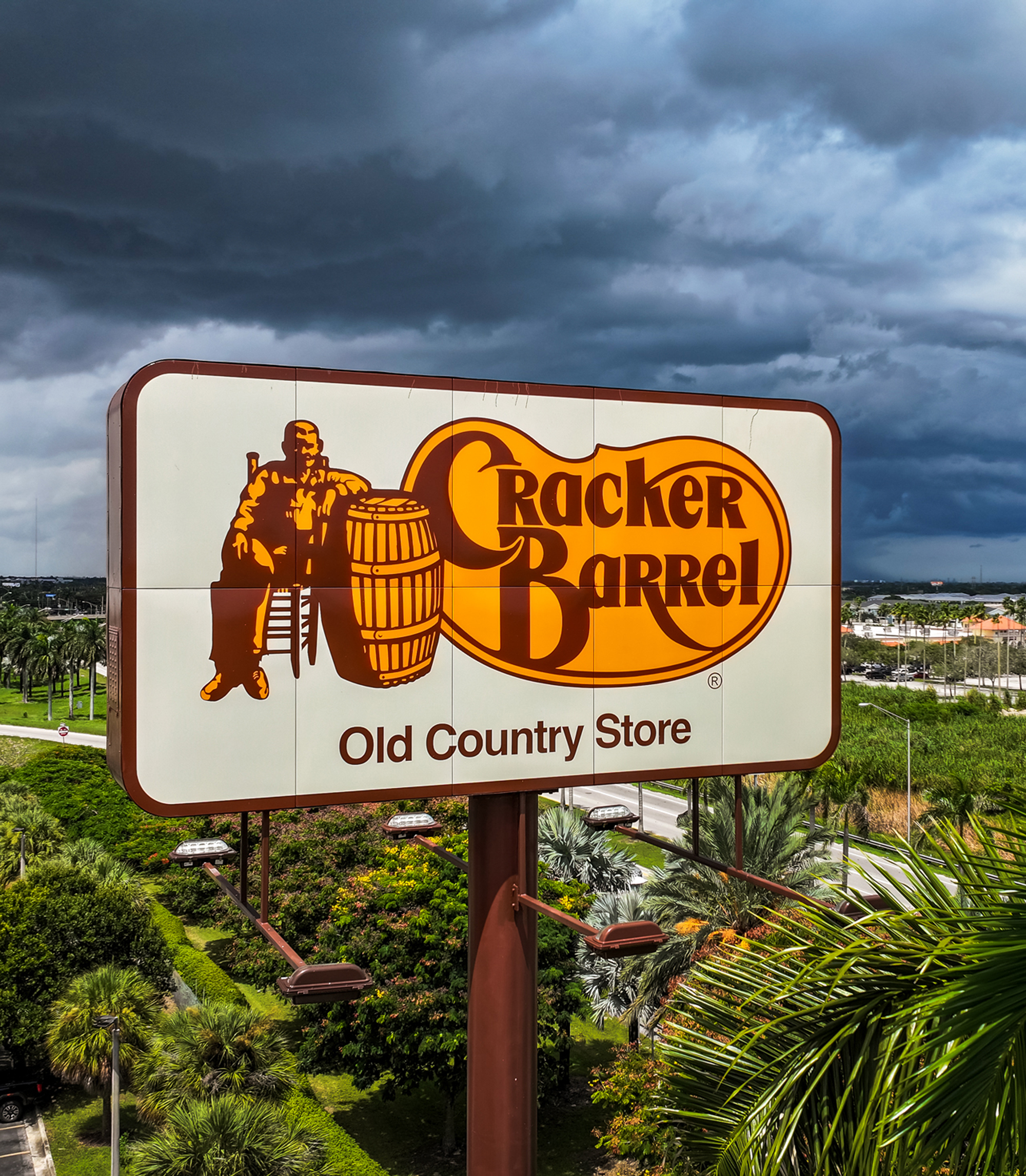 What to Know About the Sudden Cracker Barrel Logo Reversal