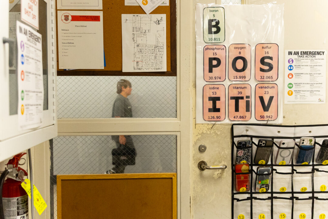 Inside One State’s New Classroom Cellphone Ban