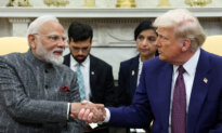 Trump Vows India’s ‘Massive Tariffs’ Will Remain Until Russian Oil Imports Stop