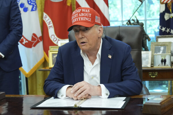 Trump Participates in Cabinet Meeting (Aug. 26)