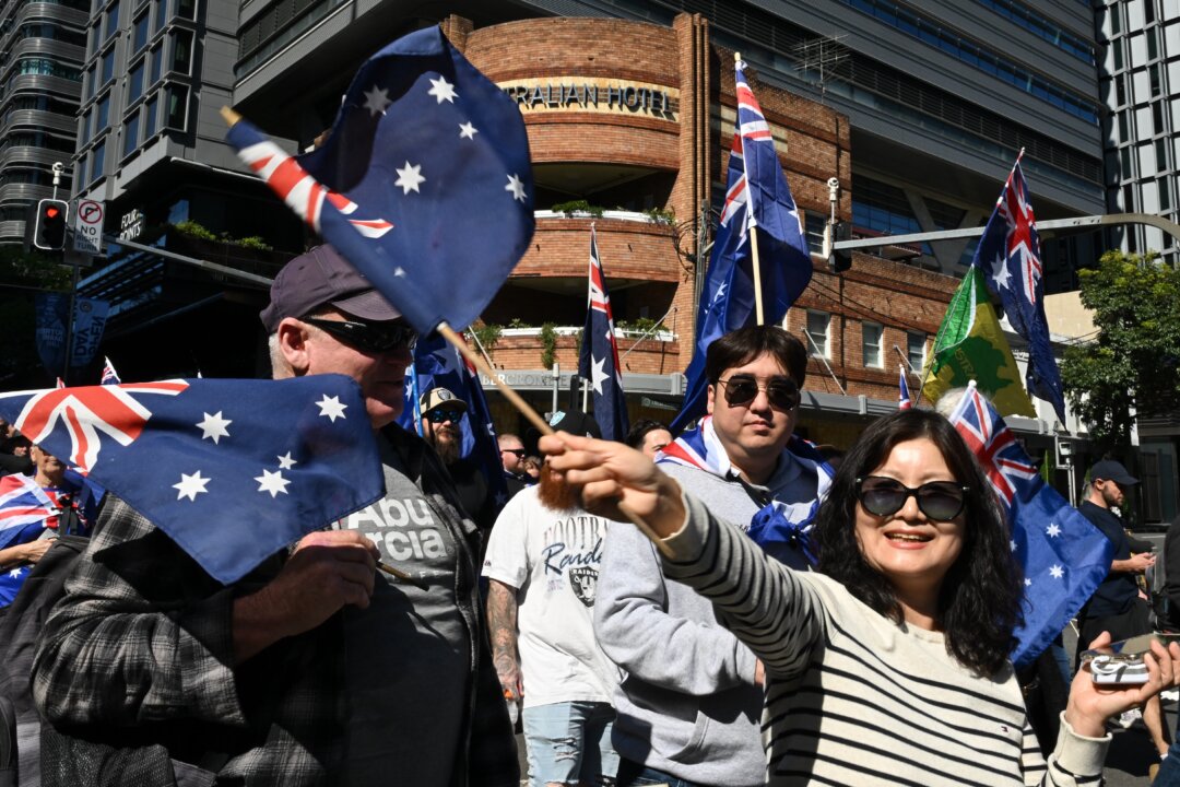Deloitte Warns of ‘Recession-Like’ Conditions for Australian Households