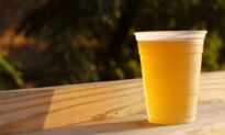 Environmental Nutrition: Alcohol in the Summer