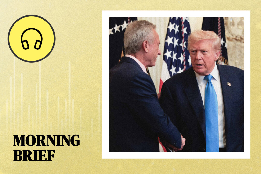 NextImg:???? Trump Calls on Pharmaceutical Companies to ‘Justify Success’ of COVID-19 Vaccines