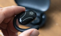 We Put “Real-Time” Translation Devices to the Test, Only One Worked Without a Hitch