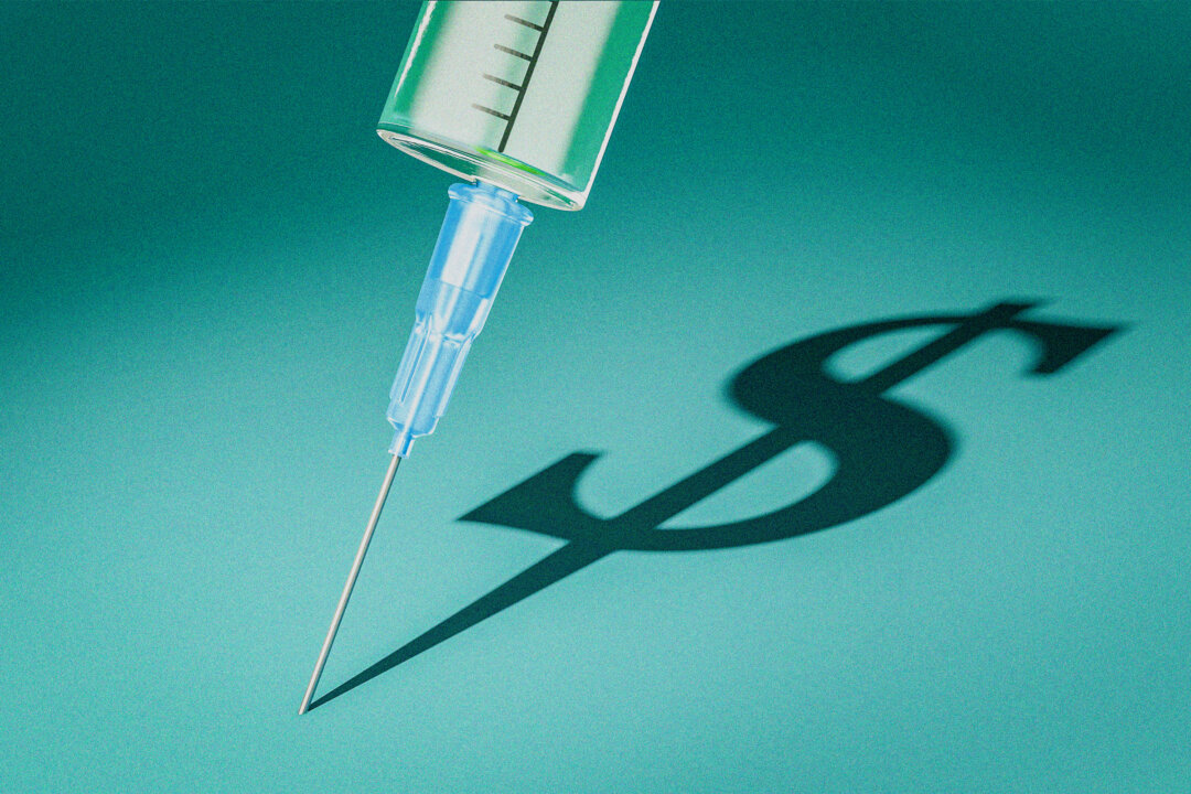NextImg:Do Doctors Make Money Off Vaccines? A Look at Incentives and Bonus Structures