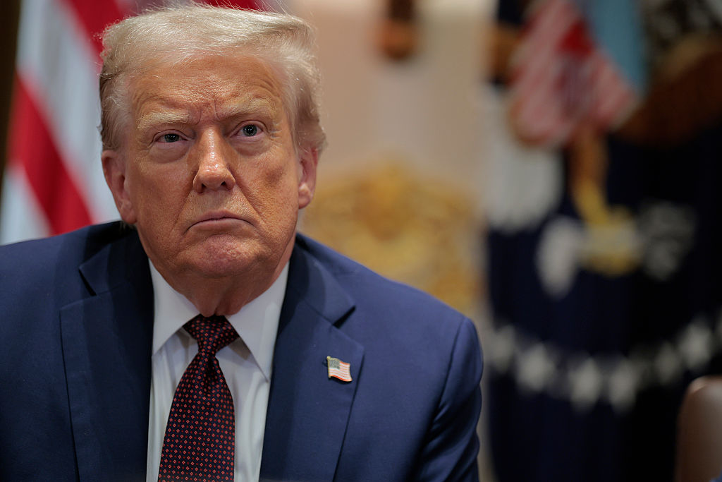 Trump Urges Europe to Cut Russian Oil Imports
