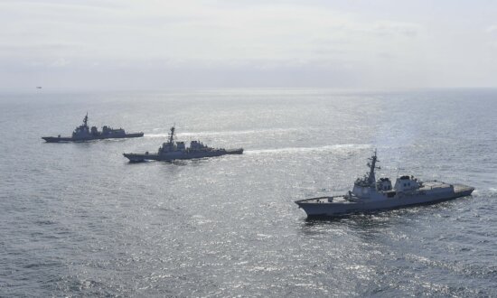 Trump Orders Pentagon to Scale Back Joint Military Exercises With South Korea