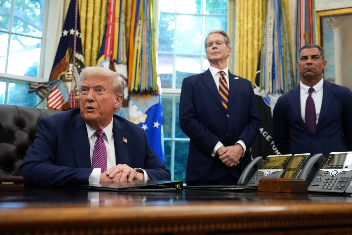 President Donald Trump speaks to the media while announcing plans to host the 2026 Group of 20 summit in Miami, as Treasury Secretary Scott Bessent (C) and Miami Mayor Francis Suarez (R) look on in the Oval Office on Sept. 5, 2025. (Kevin Dietsch/Getty Images)
