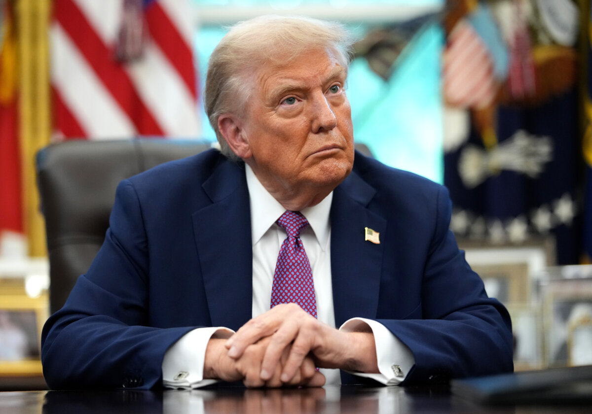President Donald Trump speaks to reporters while signing executive orders in the Oval Office on Sept. 5, 2025. (Kevin Dietsch/Getty Images)