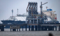 Energy Secretary Says US LNG Exports Set to Double Within 3 Years