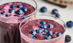 This Ingredient Makes Smoothies Ridiculously Creamy