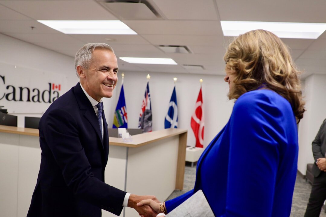 Alberta Premier Smith to Reiterate Demands to PM Carney in Edmonton