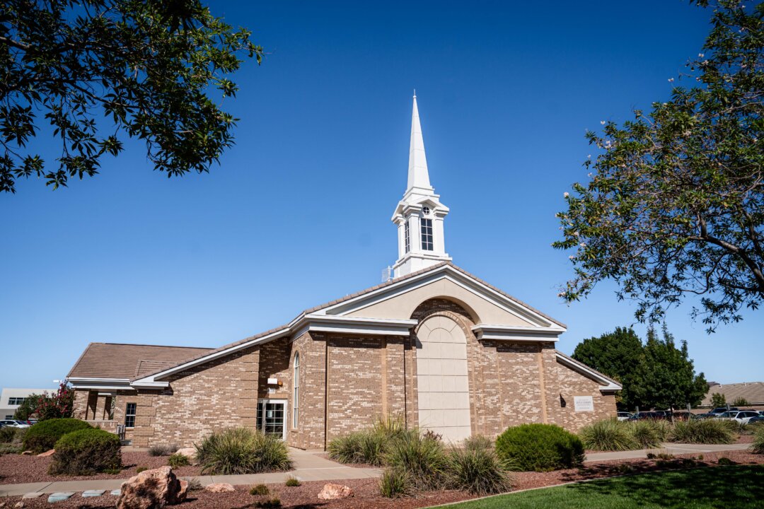 In the Neighborhood of Kirk’s Alleged Assassin, Religious Faith Steadies Rattled Residents thumbnail