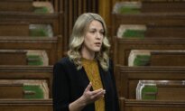 Tory MP Pays Tribute to Charlie Kirk in the House of Commons, Liberal Ministers Rise in Support