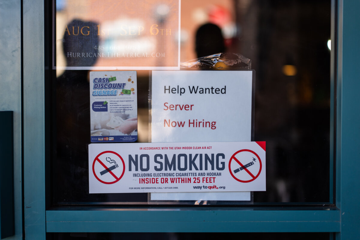 A job ad posted at a restaurant in St. George, Utah, on Sept. 15, 2025. (Madalina Kilroy/The Epoch Times)