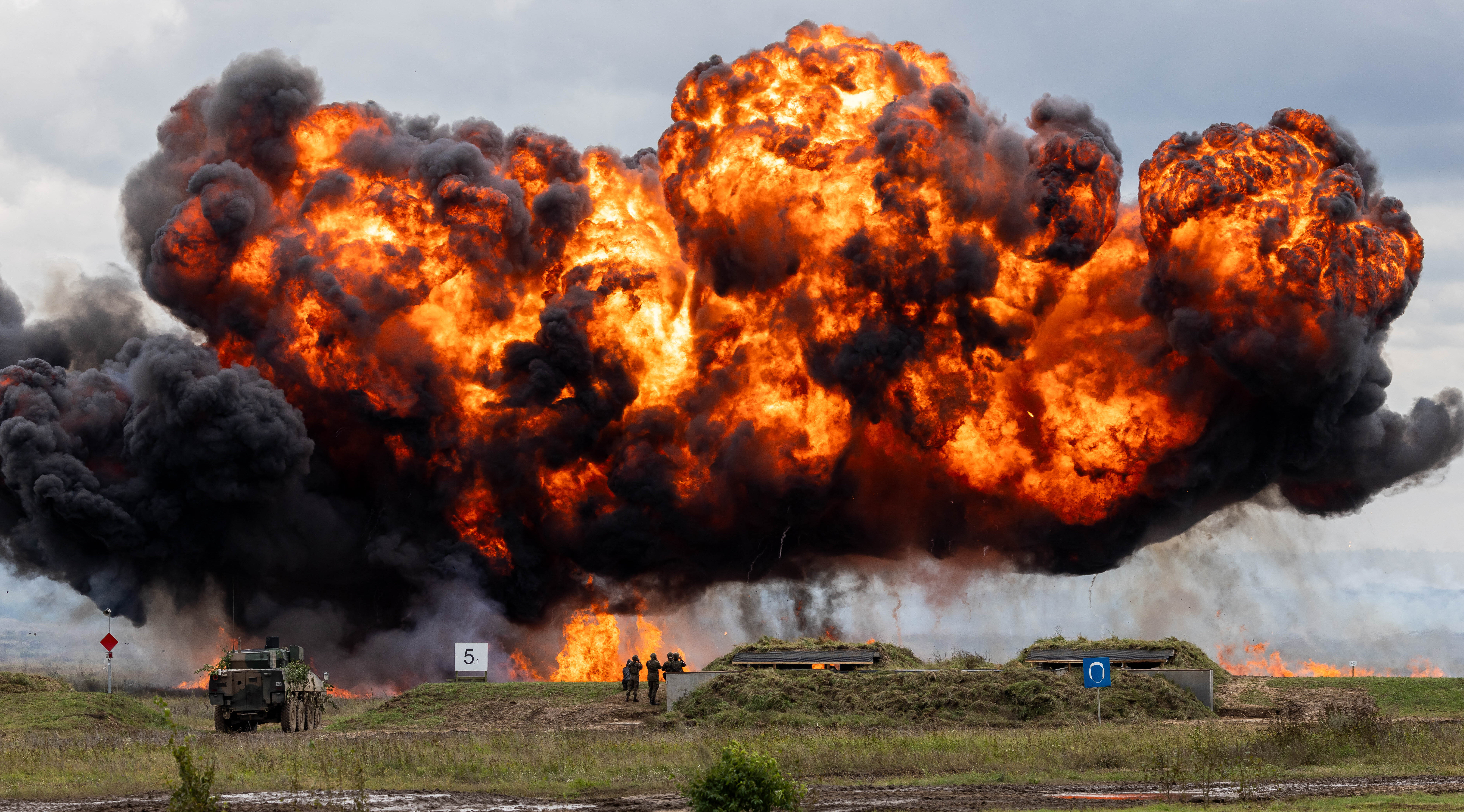 Day in Photos: Military Exercises in Poland, UK Welcomes Trump, and 10 Million-Year-Old Skeleton
