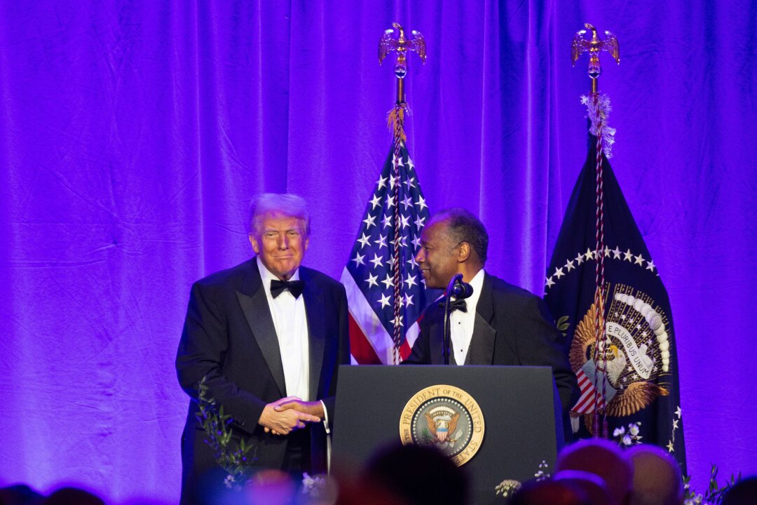 “Trump Honors Patriot Dr. Ben Carson with Medal of Freedom”