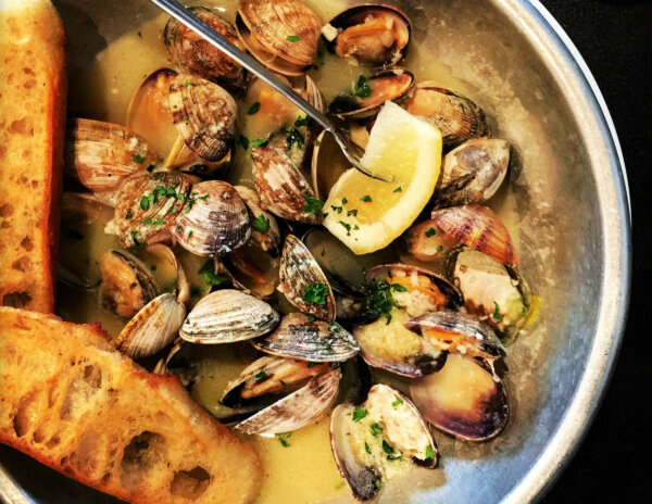 Warm up With a Bowl of Buttery Clams