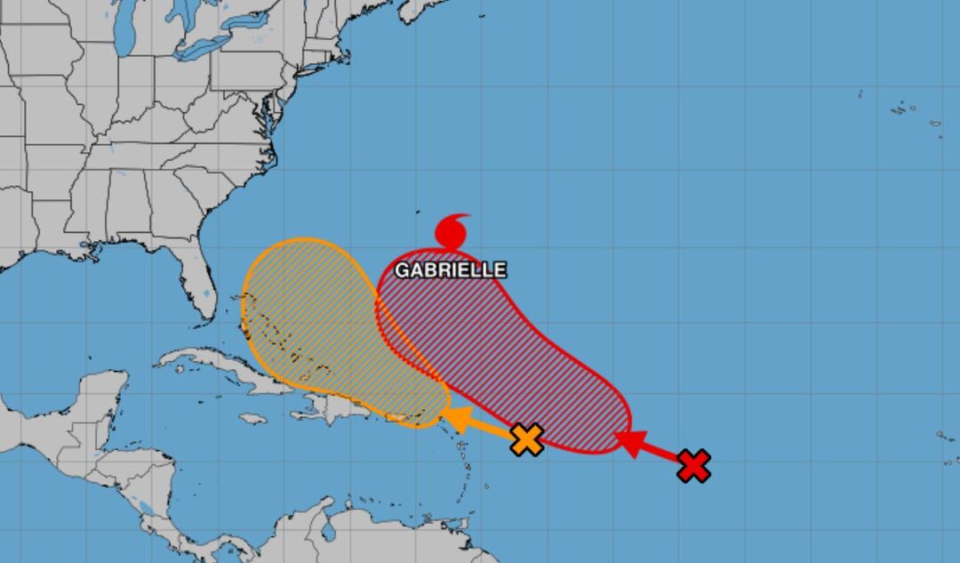 Federal Forecasters Monitoring 2 Tropical Waves in Atlantic | The Epoch ...