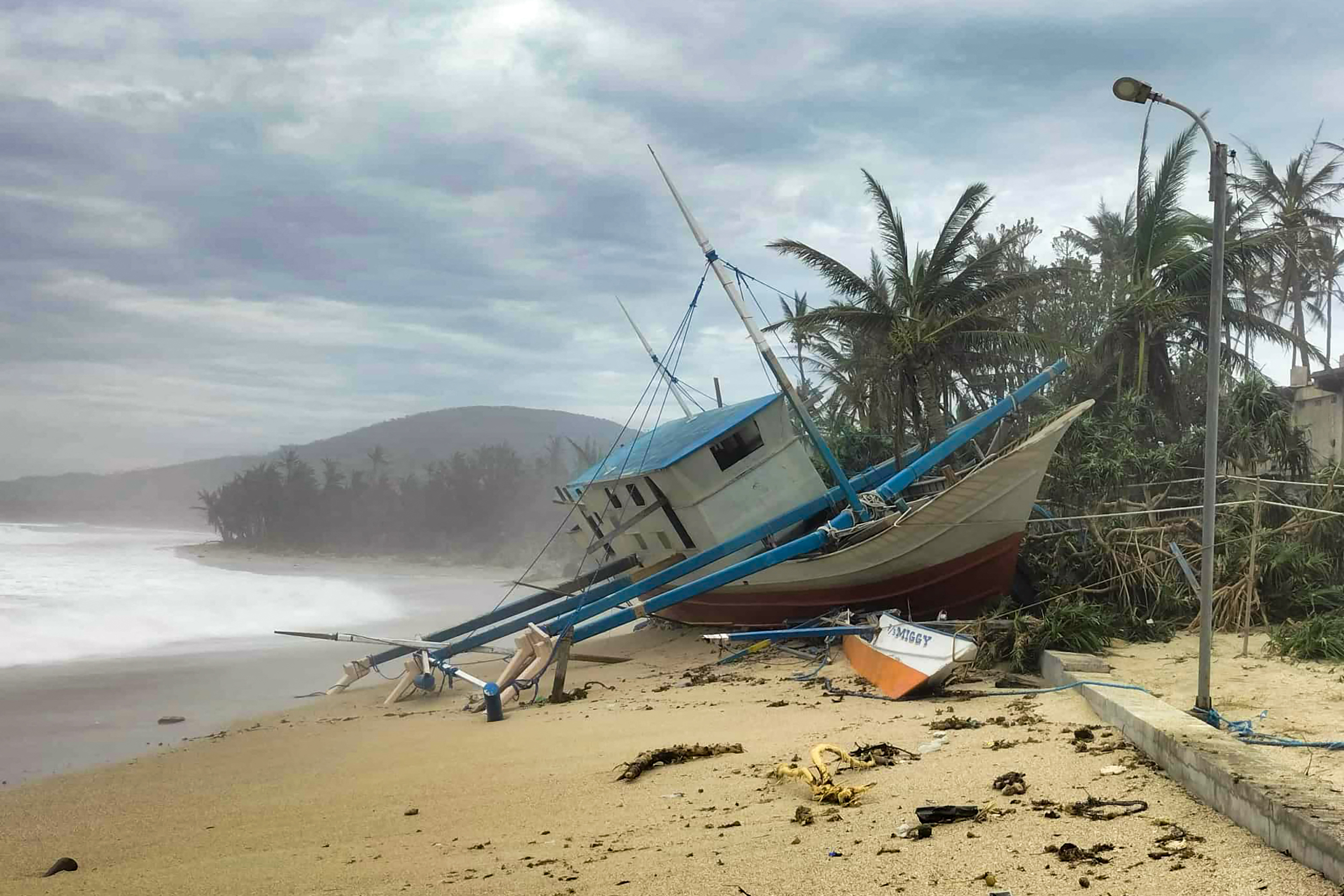 Day in Photos: Super Typhoon Ragasa, Trump Addresses UN General Assembly, and High-Altitude Bike Expedition