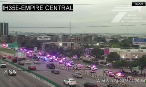 Bullets at Dallas Shooting Scene Contain ‘Anti-ICE’ Messaging, FBI Says; Trump Suggests Ukraine Can Win Back All Land Lost to Russia