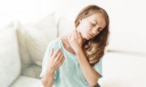 Simple Exercises That Relieve Shoulder and Neck Pain