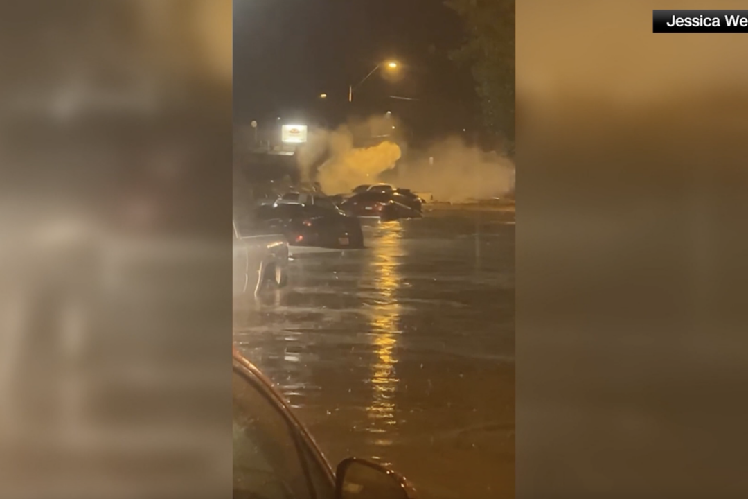 4 Dead After Flooding in Arizona, Including in Historic Mining Town ...